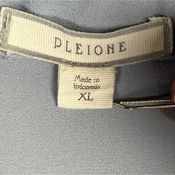 Pleione Sz XL Collared V-Neck Short Sleeve Chiffon Blouse Cornflower Blue - Picture 3 of 8